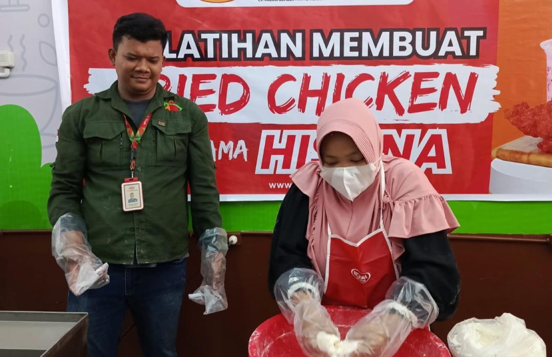 Dorong Kemandirian Sahabat Disabilitas, DT Peduli Sumsel bersama Hisana Gelar Pelatihan Membuat Fried Chicken 