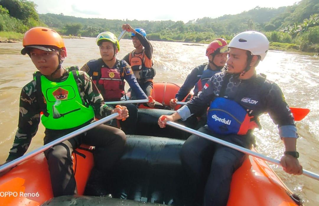 DT Peduli Bogor Bersama Tim Gabungan Lakukan Pencarian Korban Diduga Tenggelam di Sungai Cisadane