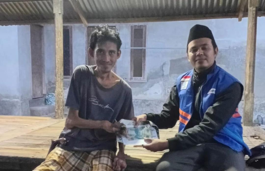 Senyum untuk Ustadz Nawawi 