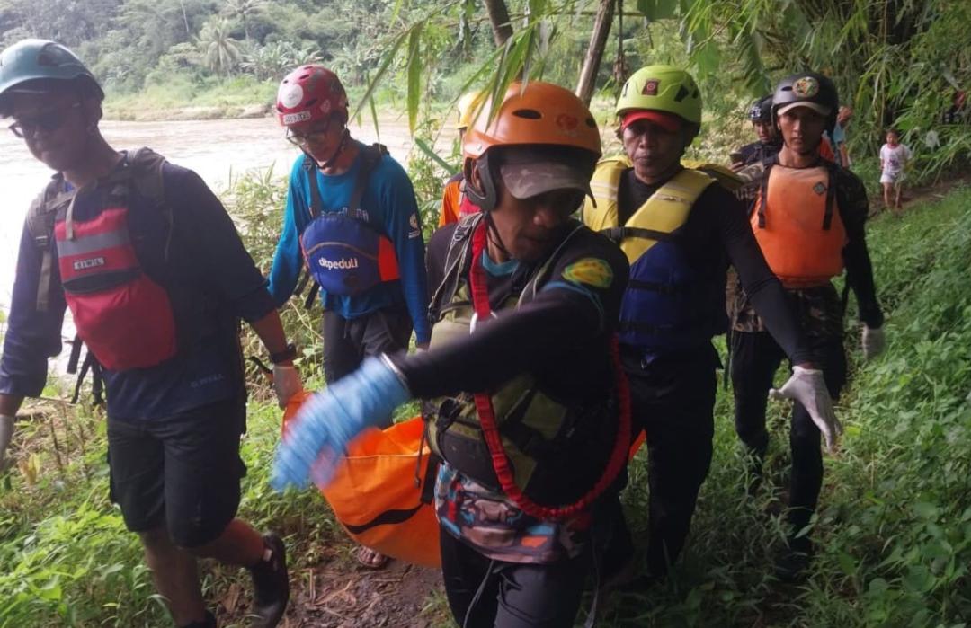 DT Peduli Bogor Bantu Pencarian Korban Tenggelam di Sungai Cisadane