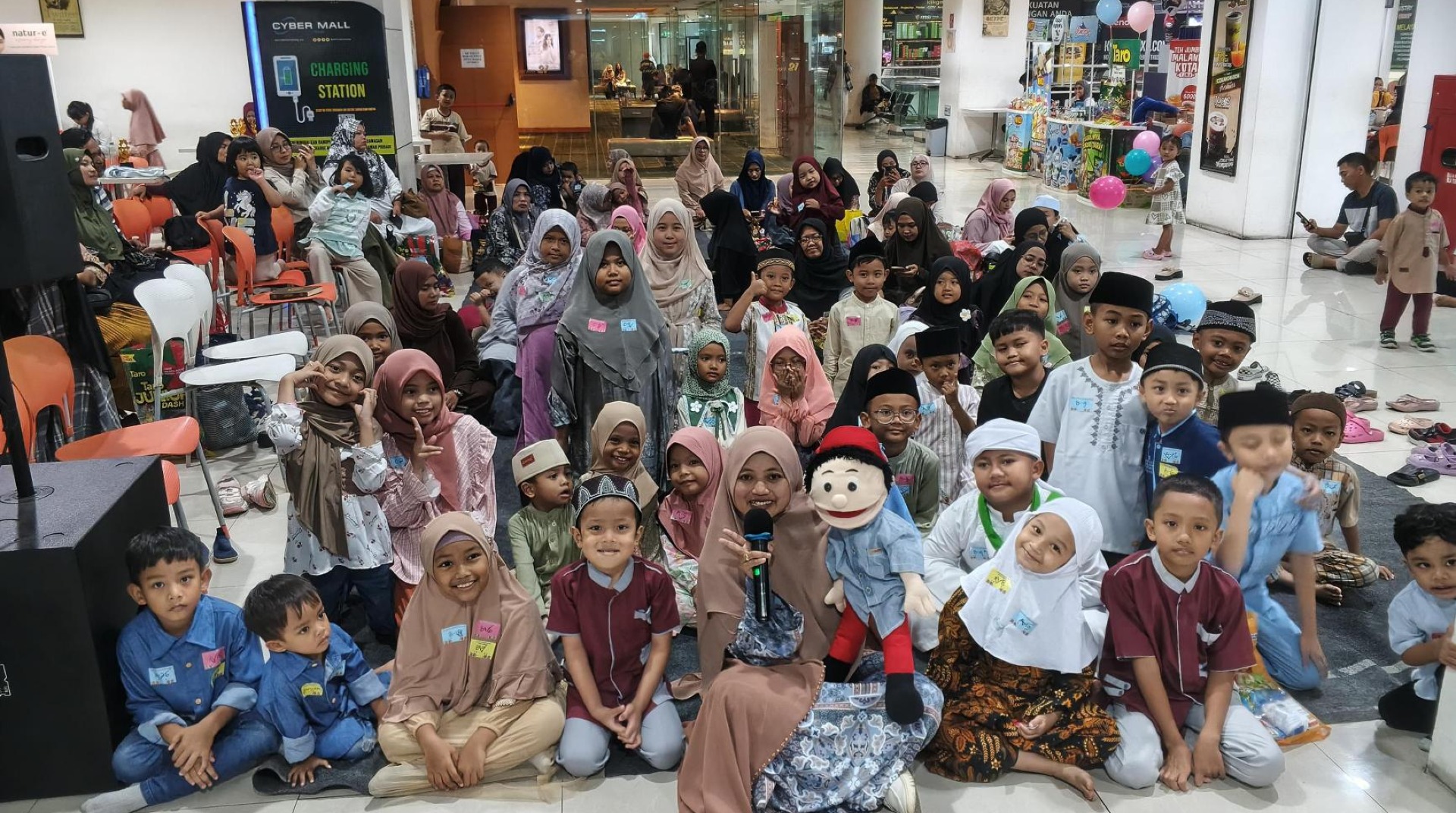 Warna Event Organizer Bersama DT Peduli Malang Gelar Lomba Islami di Cyber Mall dalam Festival Isra Mi’raj