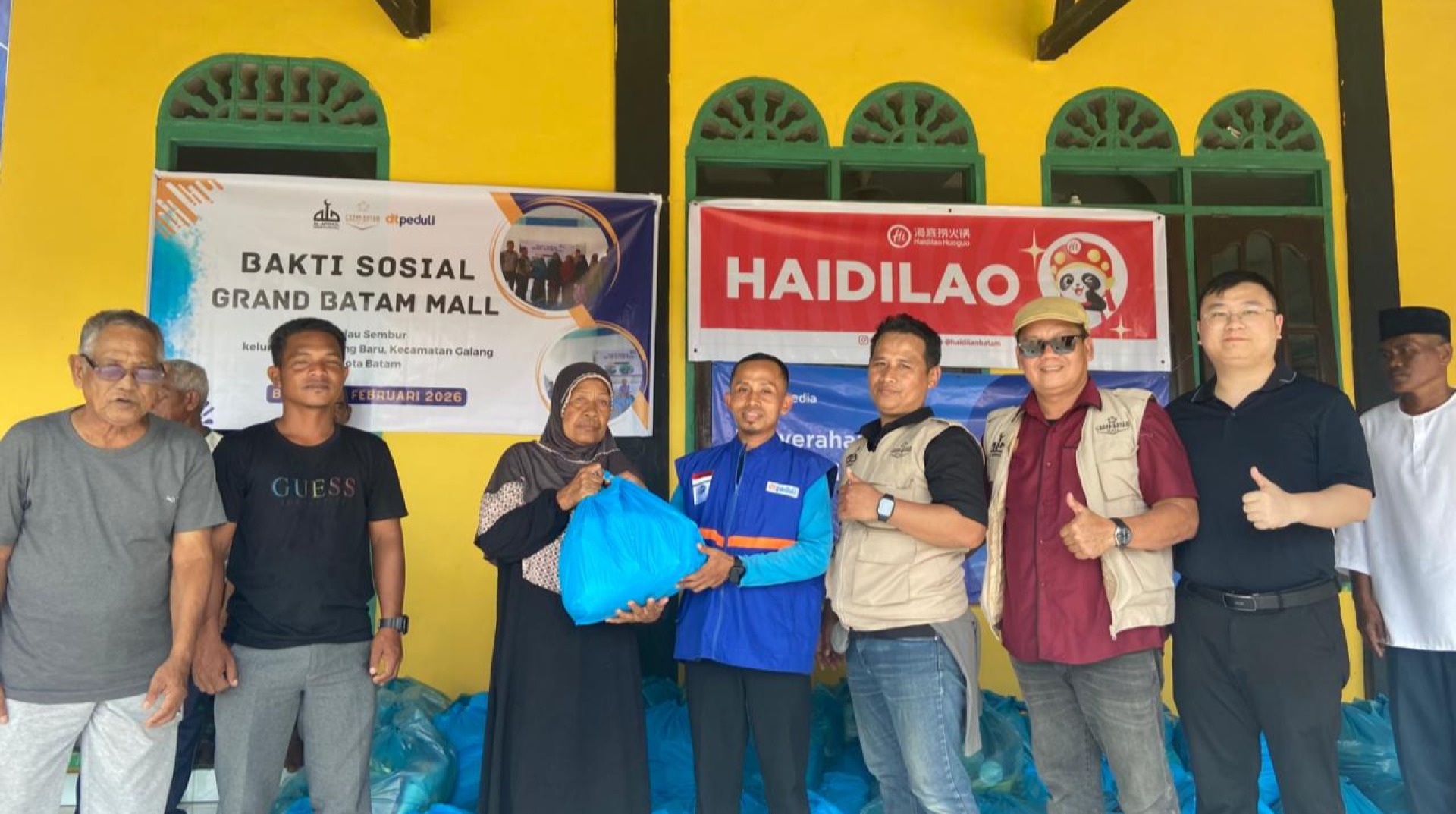 DT Peduli Kepri dan Masjid Al Afdhal Grand Batam Mall Berbagi Kebaikan untuk Mustahik di Pulau Sembur 