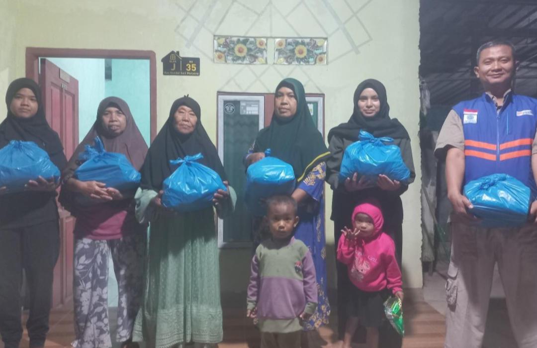 DT Peduli Kepri Berbagi Sembako untuk Warga Kampung Kendal Sari 