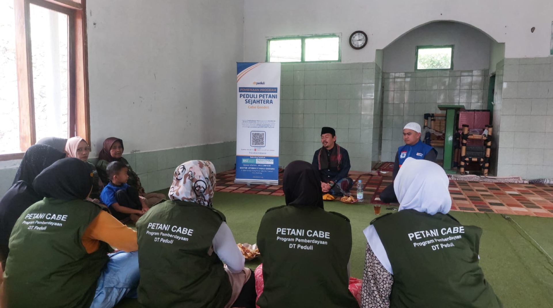 DT Peduli Bandung Fasilitasi Pengajian Rutin Ibu-Ibu Kelompok Tani Cabe di Mekarsari