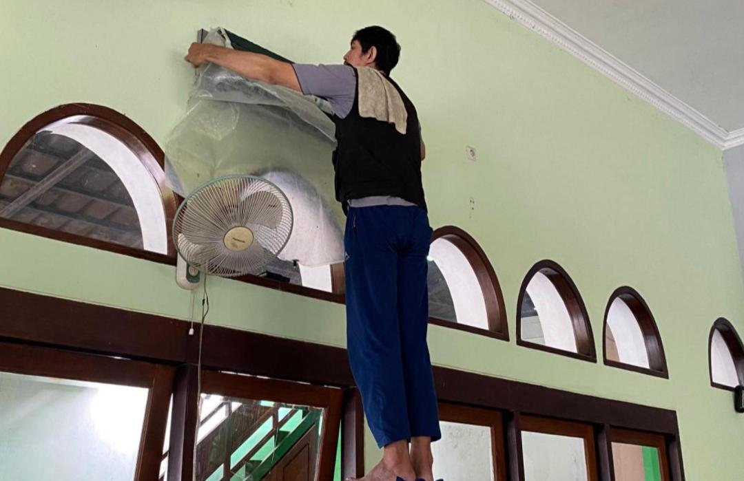 Sambut Ramadhan, DT Peduli dan LAZ Annur Dinginkan 100 AC Masjid di Semarang   