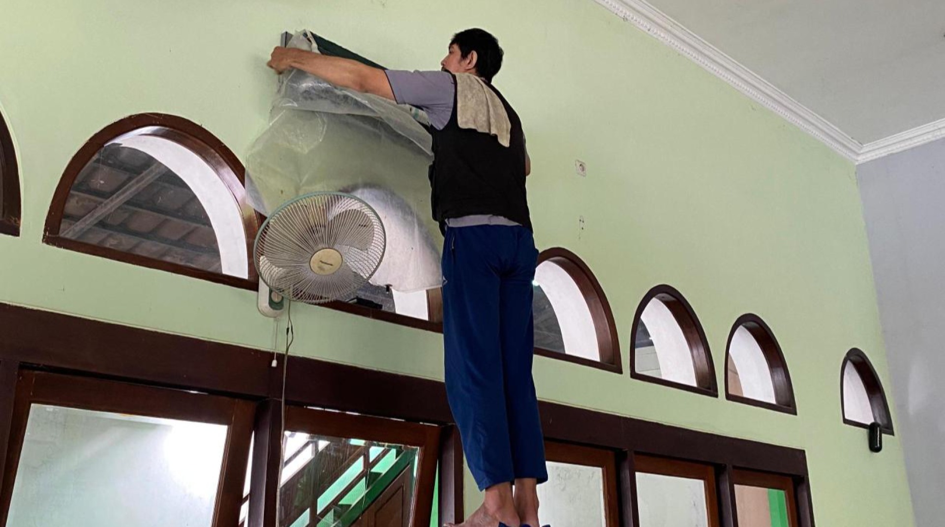 Sambut Ramadhan, DT Peduli dan LAZ Annur Dinginkan 100 AC Masjid di Semarang   