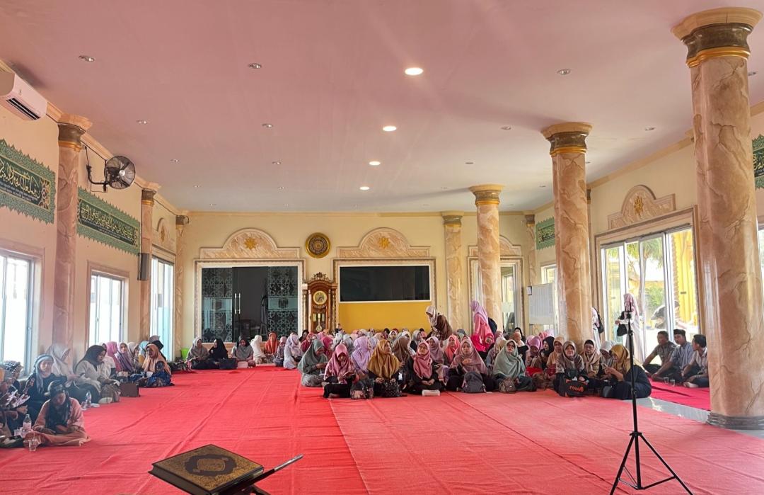 DT Peduli Sumut Kolaborasi dengan KKG PAI Medan Belawan Gelar Isra Mi’raj 1447 H dan Salurkan Al-Qur’an 