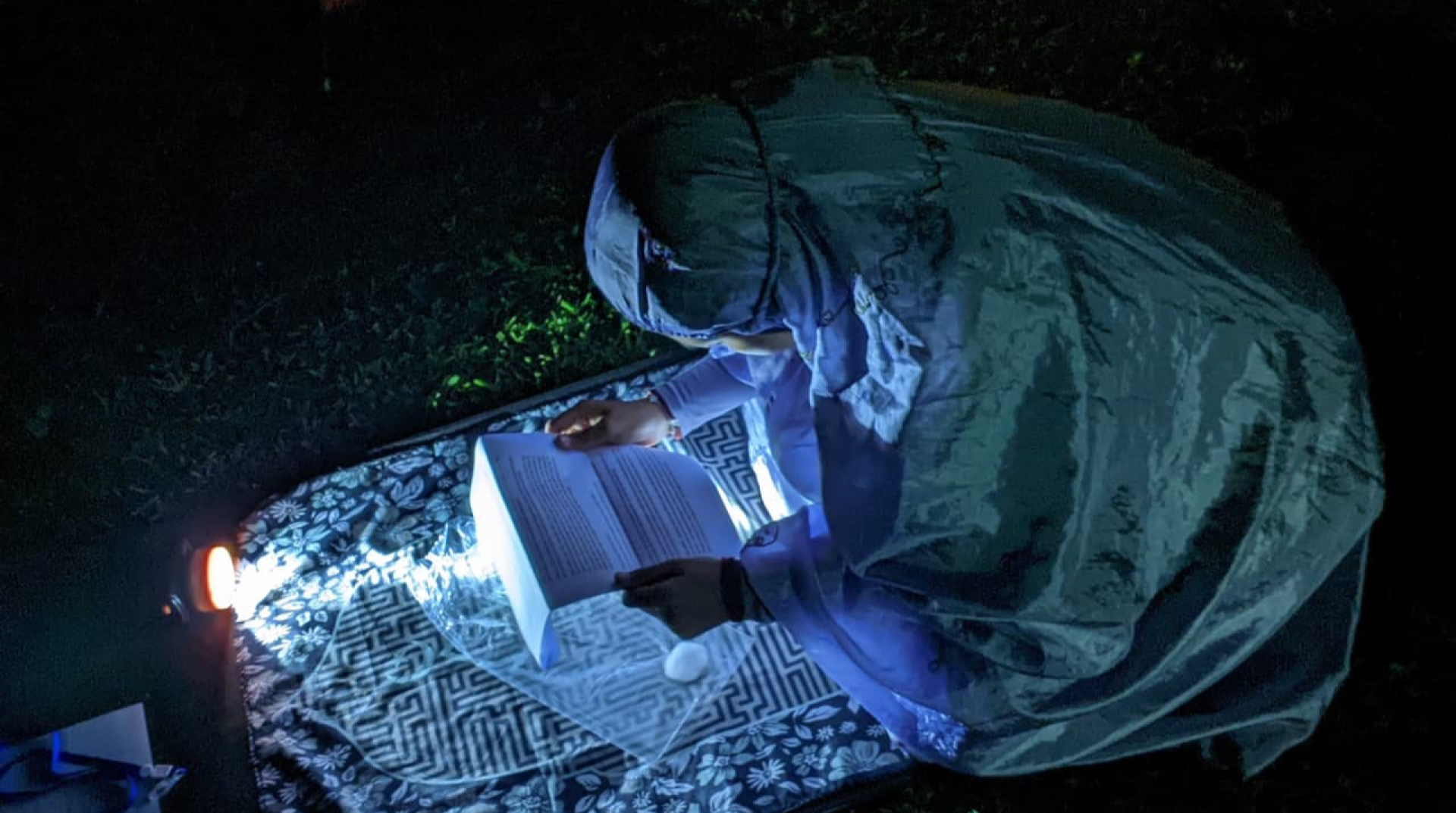 Tangis Pecah Saat Sense of Death, Santri RTQ DT Peduli Sukabumi Belajar Mensyukuri Makna Hidup    