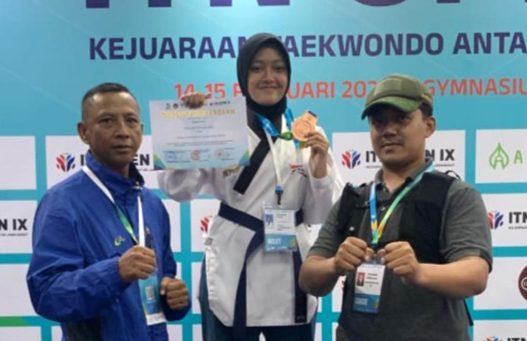 Santri Beasiswa Mahasiswa DT Peduli Raih Juara 3 Taekwondo se-Jawa Barat