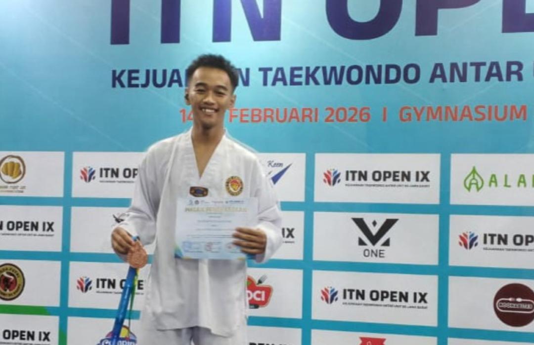 Syahdan, Mahasiswa Beasiswa DT Peduli Raih Juara 3 Taekwondo ITN Open IX