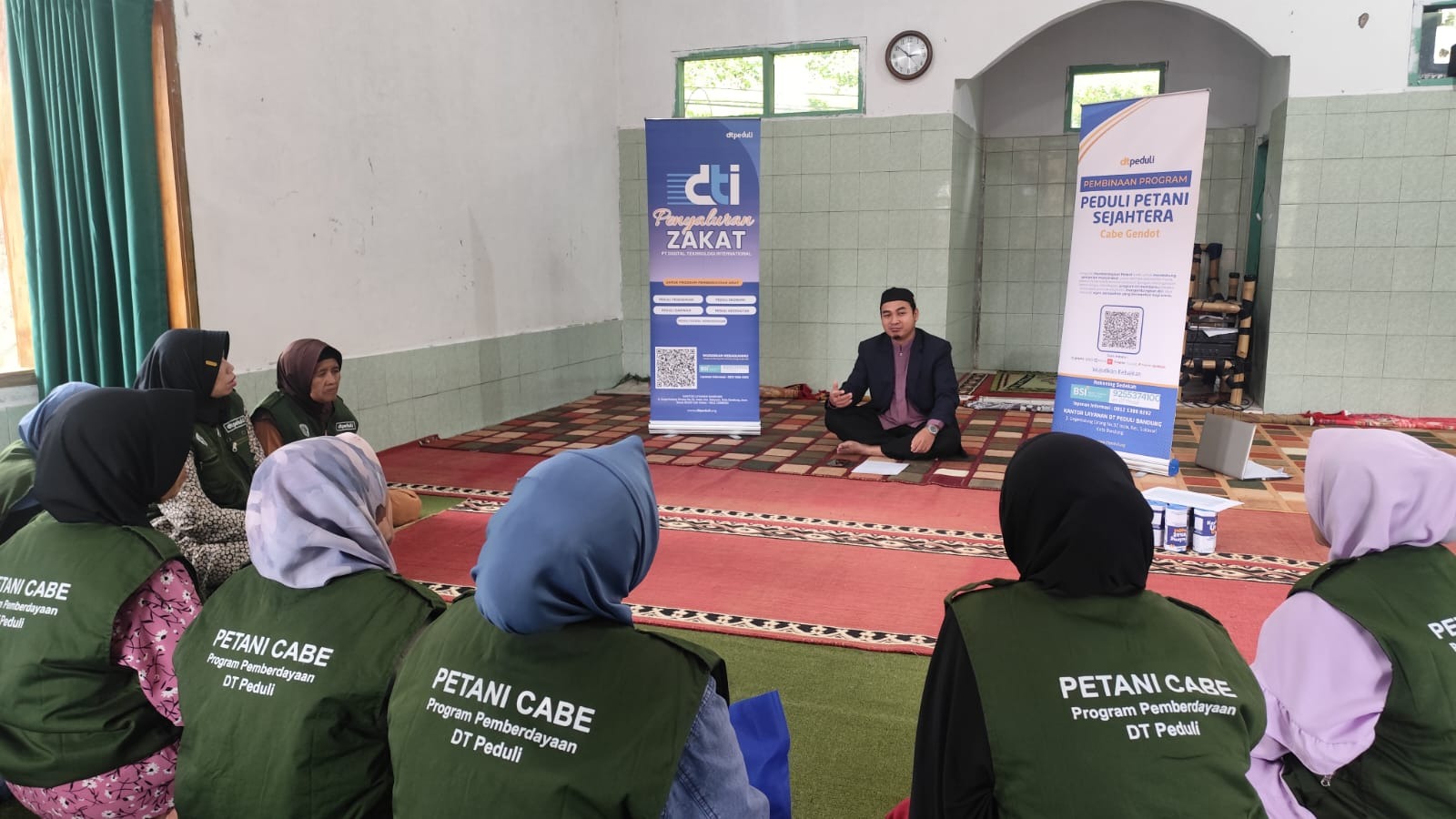 PT. DTI Dukung Program Peduli Petani Sejahtera Cabe Gendot Binaan DT Peduli Bandung