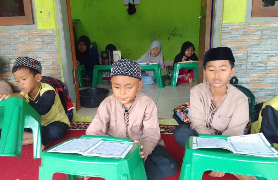 Semangat Cinta Al-Qur’an Tampak pada Santri TPQ Sirojul Huda, Bukti Program Beasiswa yang Dikelola DT Peduli Bogor Berhasil 