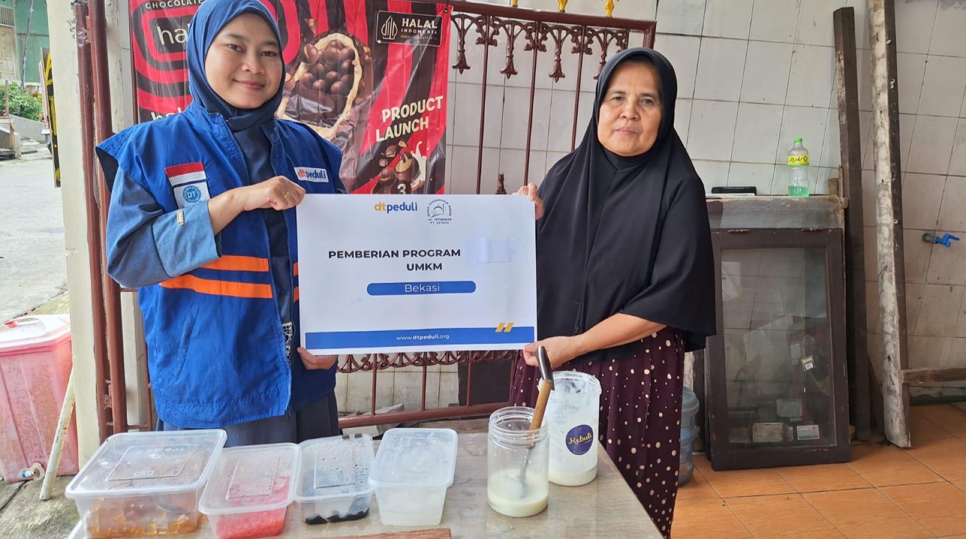 Wujudkan Kemandirian Ekonomi, DT Peduli Bekasi Salurkan Bantuan Modal Usaha