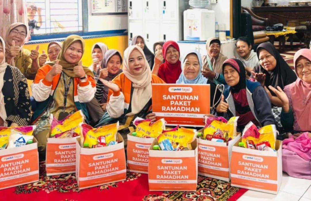 Sinergi dengan BTPN Syariah, DT Peduli Lubuklinggau Salurkan Santunan Paket Ramadhan 