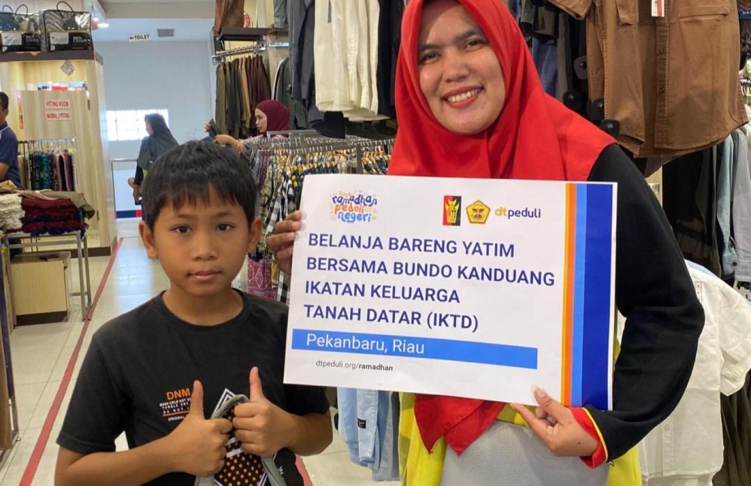 DT Peduli Riau dan IKTD Gelar Acara Belanja Ceria Ramadhan Bersama Anak Yatim 