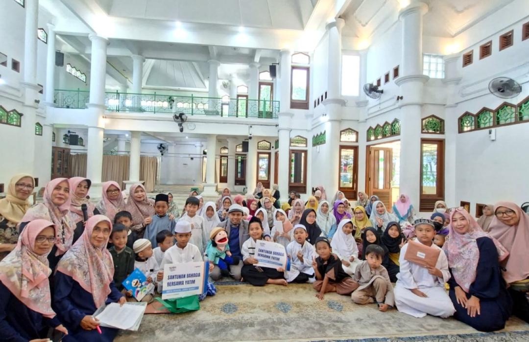 DT Peduli Bogor dan Majelis Taklim Assofa Beri Santunan untuk Anak Yatim 