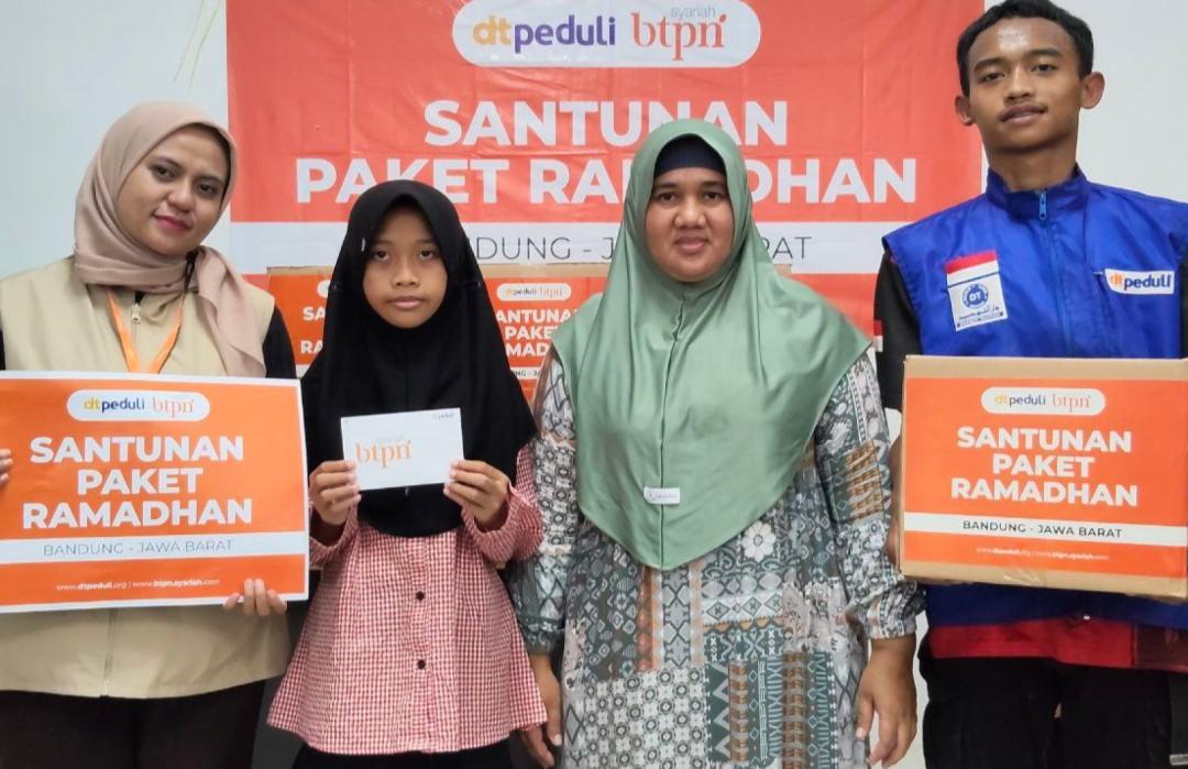Berharap Berkah Ramadhan, DT Peduli Bandung dan BTPN Syariah Subang Santuni Yatim dan Dhuafa 