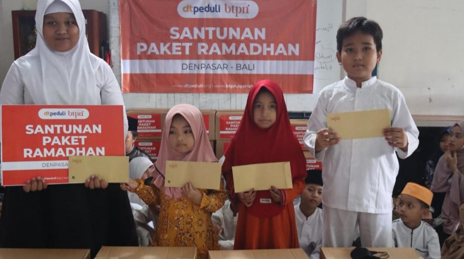DT Peduli Mataram dan BTPN Syariah Hadirkan Senyum Anak Yatim dan Dhuafa di Denpasar, Bali