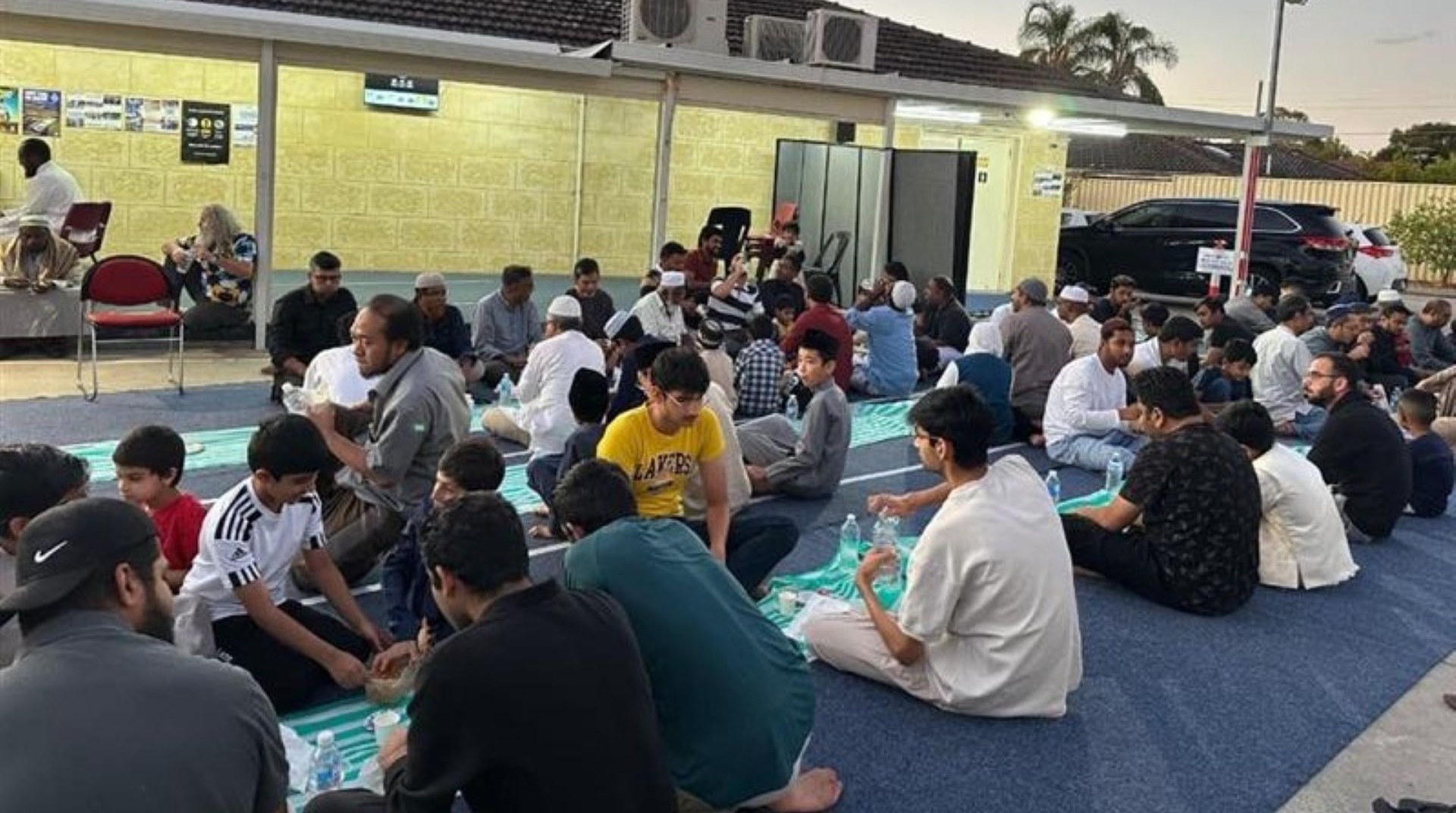 Pererat Ukhuwah, DT Peduli Australia Gelar Buka Bersama Serentak di Lima Masjid Besar 