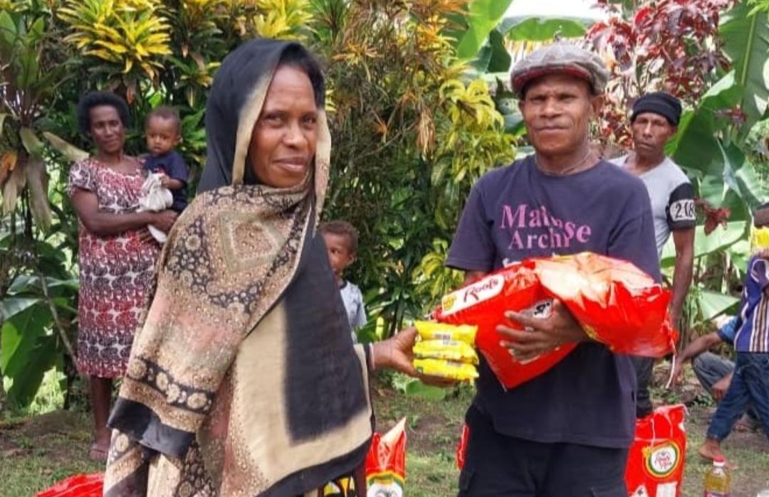 Kisah Bantuan Paket Ramadhan untuk Mualaf Papua Nugini 