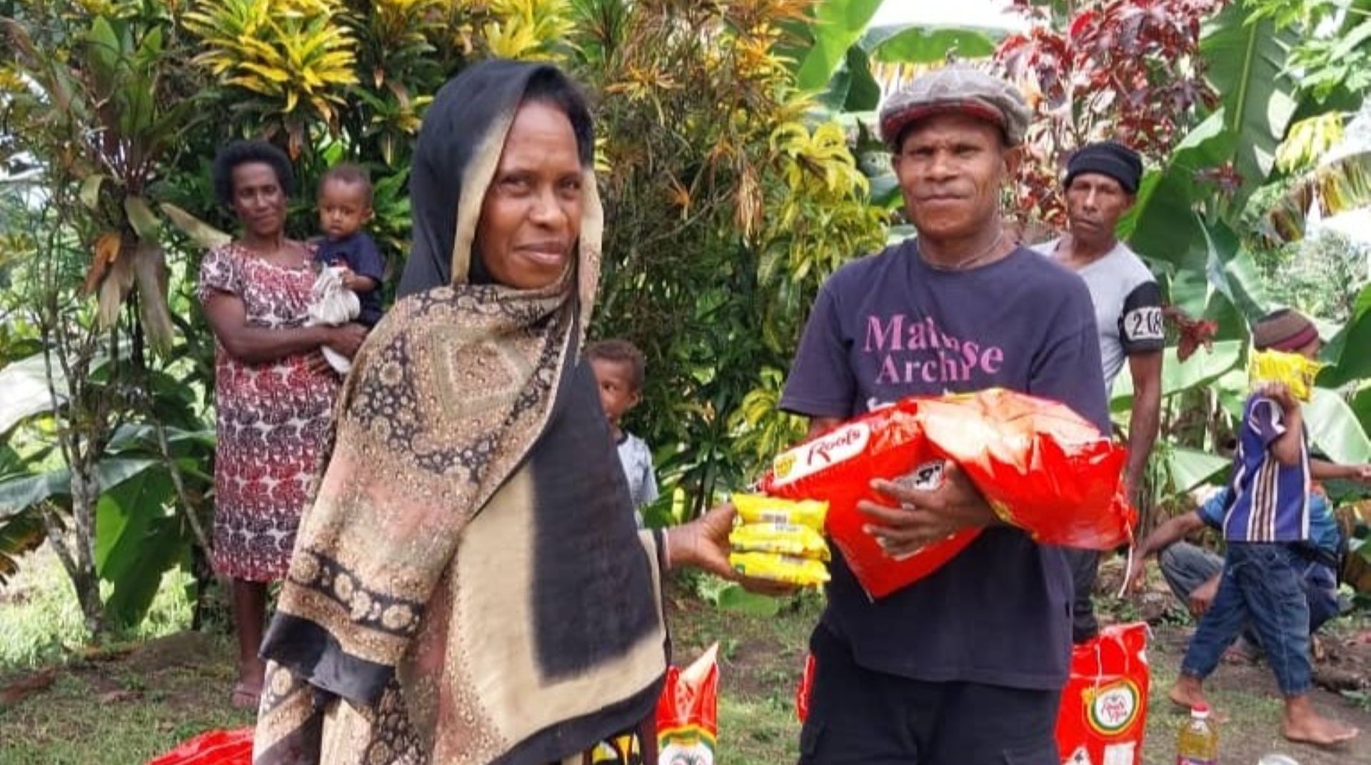 Kisah Bantuan Paket Ramadhan untuk Mualaf Papua Nugini 