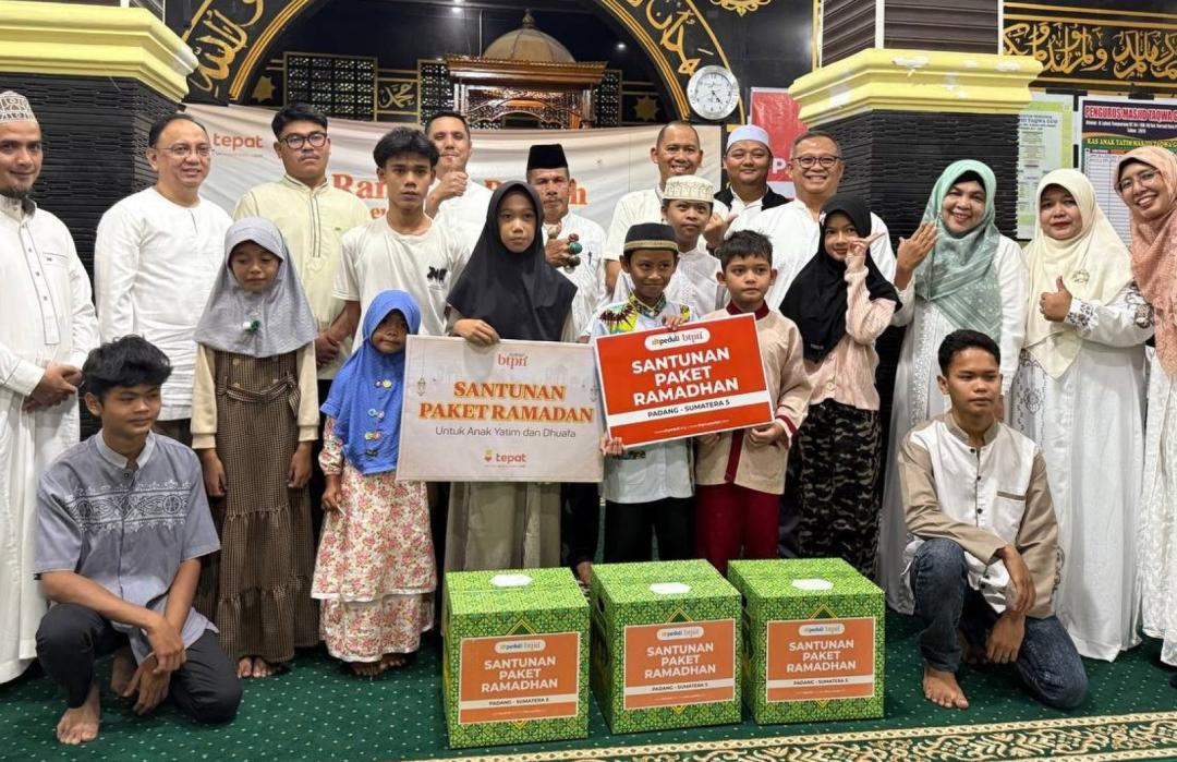 BTPN Syariah dan DT Peduli Sumbar Berbagi Santunan Paket Lebaran dalam Momen Buka Puasa Bersama 