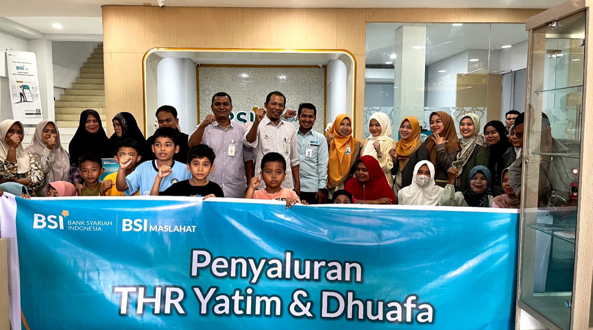 DT Peduli Sumut Bersama BSI Salurkan Paket Buka Puasa, Santunan THR untuk Anak Yatim dan Paket Sembako untuk Dhuafa