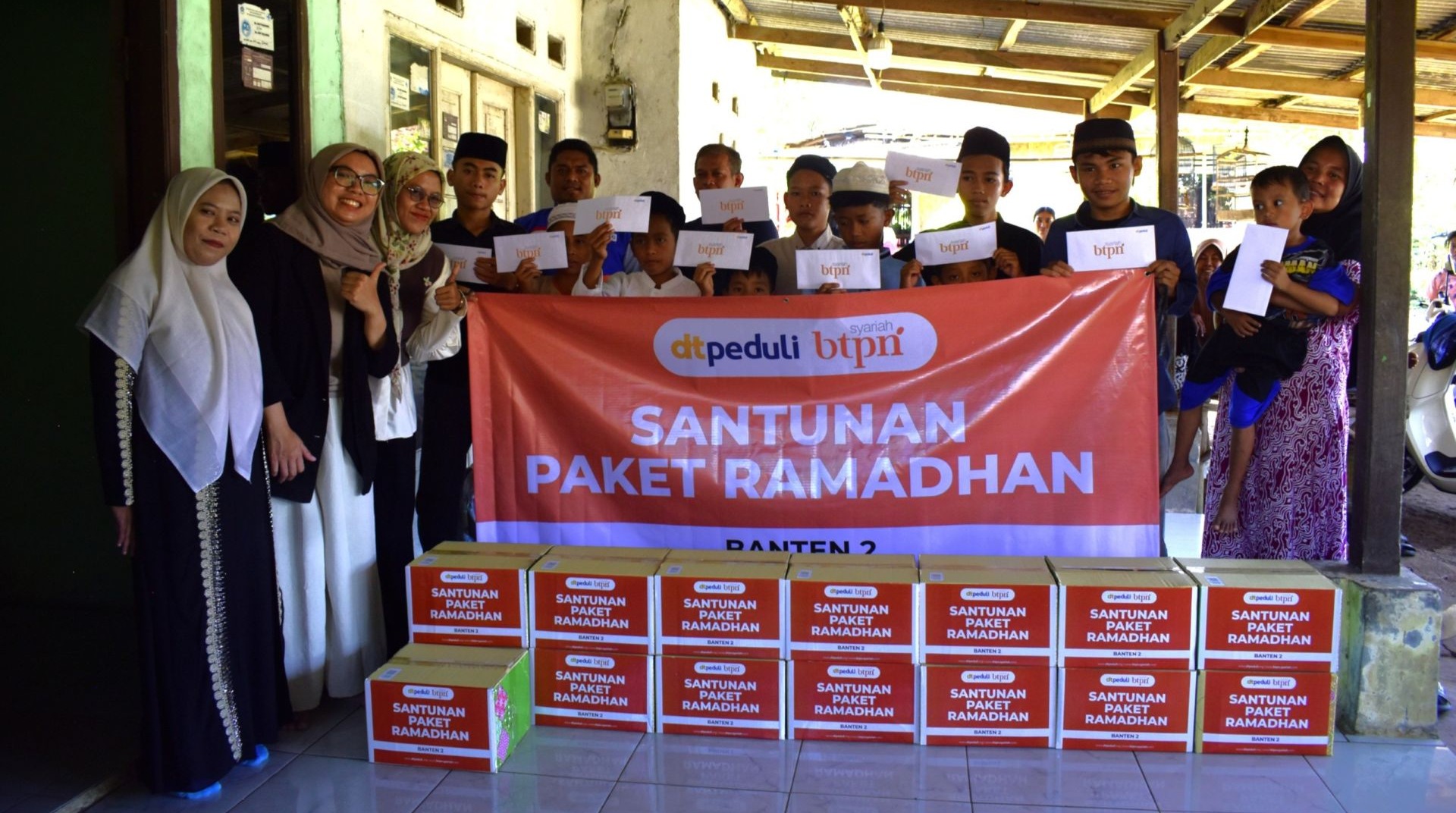 Sinergi Kebaikan, BTPN Syariah dan DT Peduli Banten Salurkan Paket Sembako 