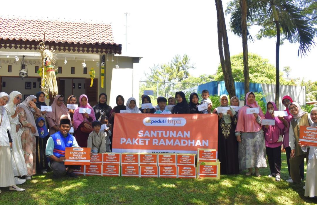 BTPN Syariah dan DT Peduli Banten Salurkan Sembako untuk Nasabah di Serpong dan Mauk 