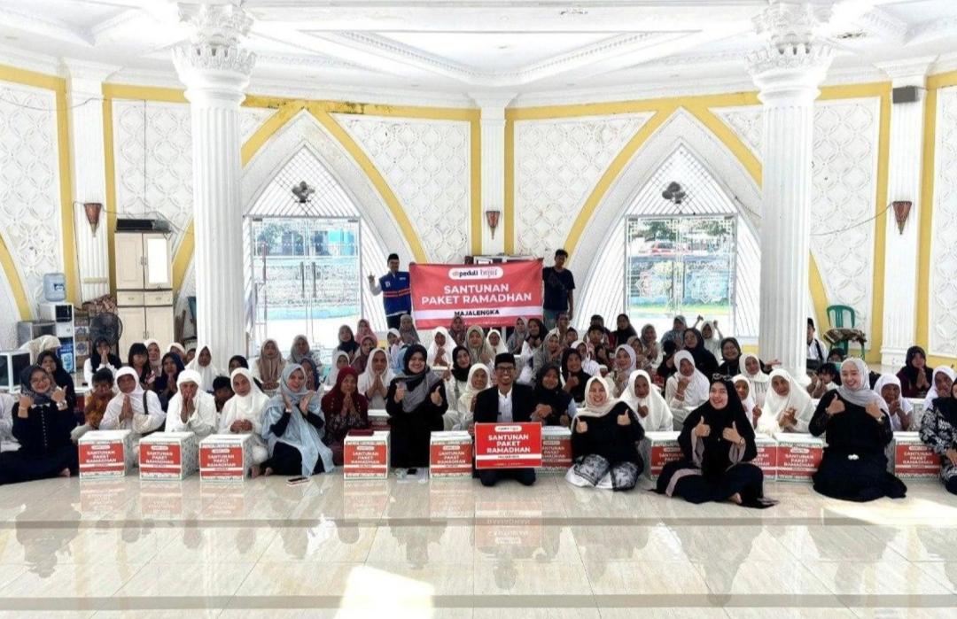 Berkah Nasabah, DT Peduli Cirebon dan BTPN Syariah Salurkan Ratusan Bingkisan Lebaran di Tiga Wilayah 