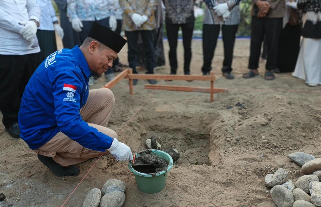 DT Peduli Gelar Peletakan Batu Pertama Pembangunan Rumah Panggung Tetap (Rupatap) di Desa Alue Kuta 