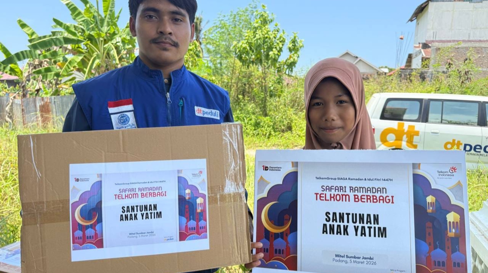 DT Peduli Sumbar Bersama Telkom Sumbar Jambi Salurkan Santunan untuk Anak Yatim dan Disabilitas di Kota Padang 