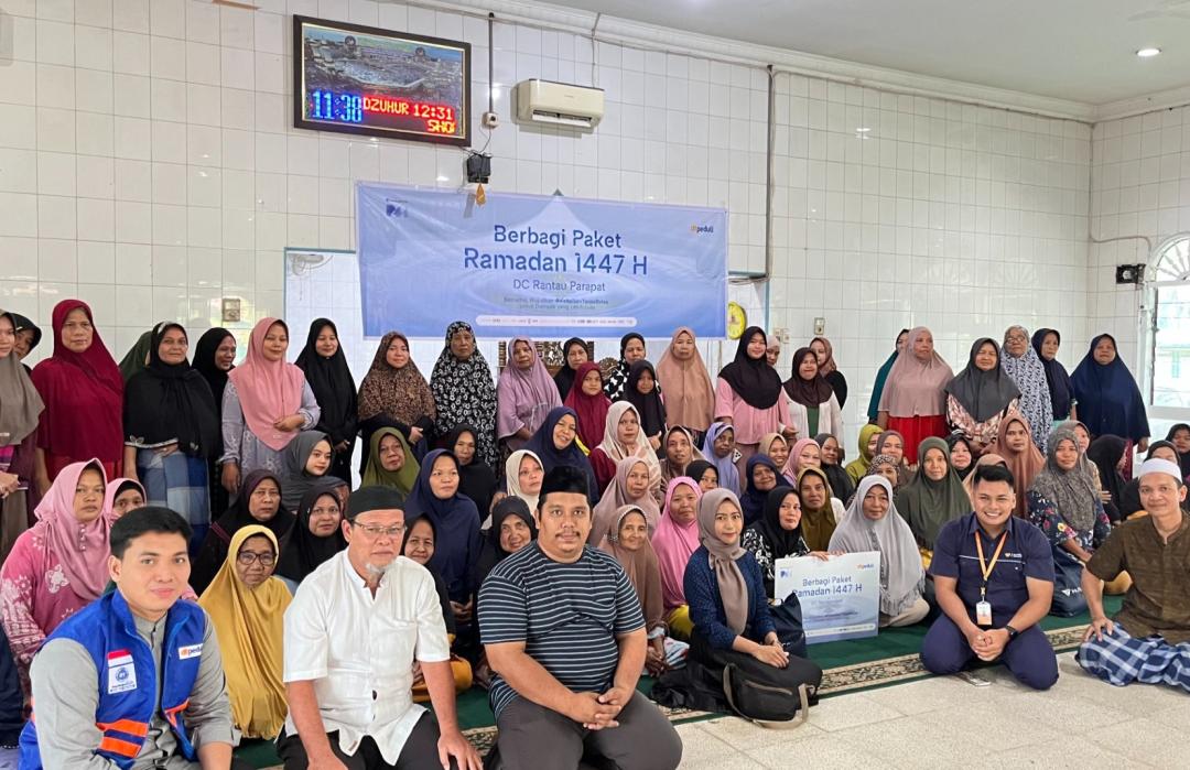 DT Peduli Sumut dan PT. Paragon Group Salurkan Paket Bingkisan Lebaran 