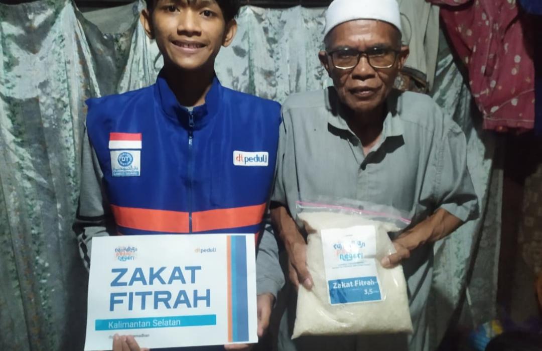 DT Peduli Kalsel Ikhtiar Muliakan Masyarakat di Daerah Pelosok Melalui Zakat Fitrah 