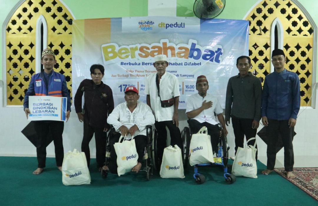 Berbagi Kebahagiaan dengan Komunitas Persatuan Penyandang Disabilitas (PPDI), DT Peduli Lampung Gelar Buka Puasa Bersama 