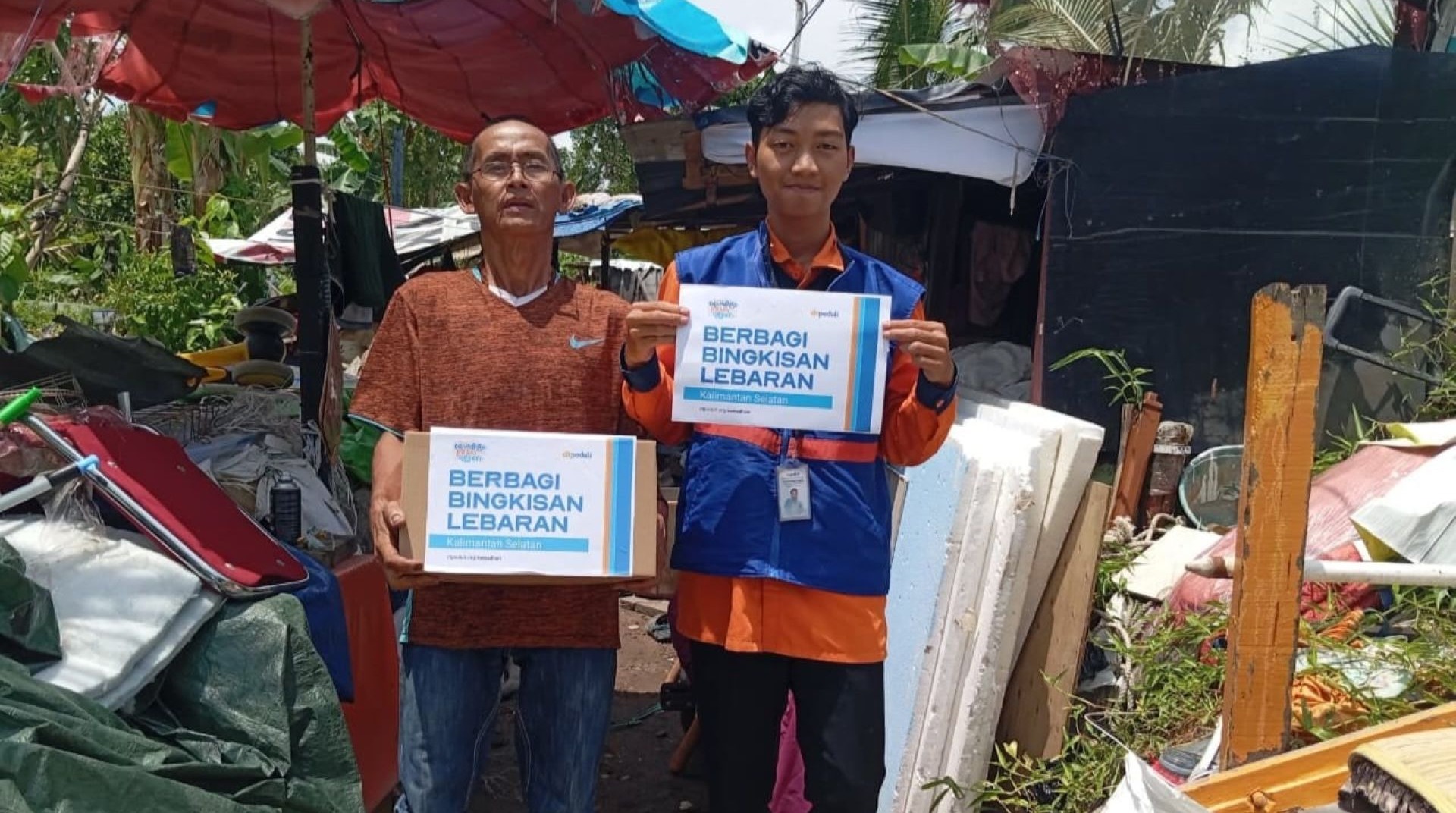 Suntikan Kebahagiaan di Bulan Suci, DT Peduli Kalsel Salurkan Bingkisan Lebaran untuk Warga Banjarmasin 