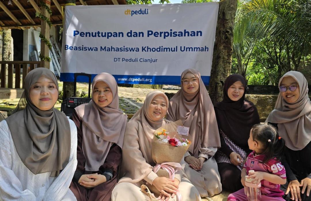 DT Peduli Cianjur Gelar Pelepasan Beasiswa Mahasiswa Khodimul Ummah  