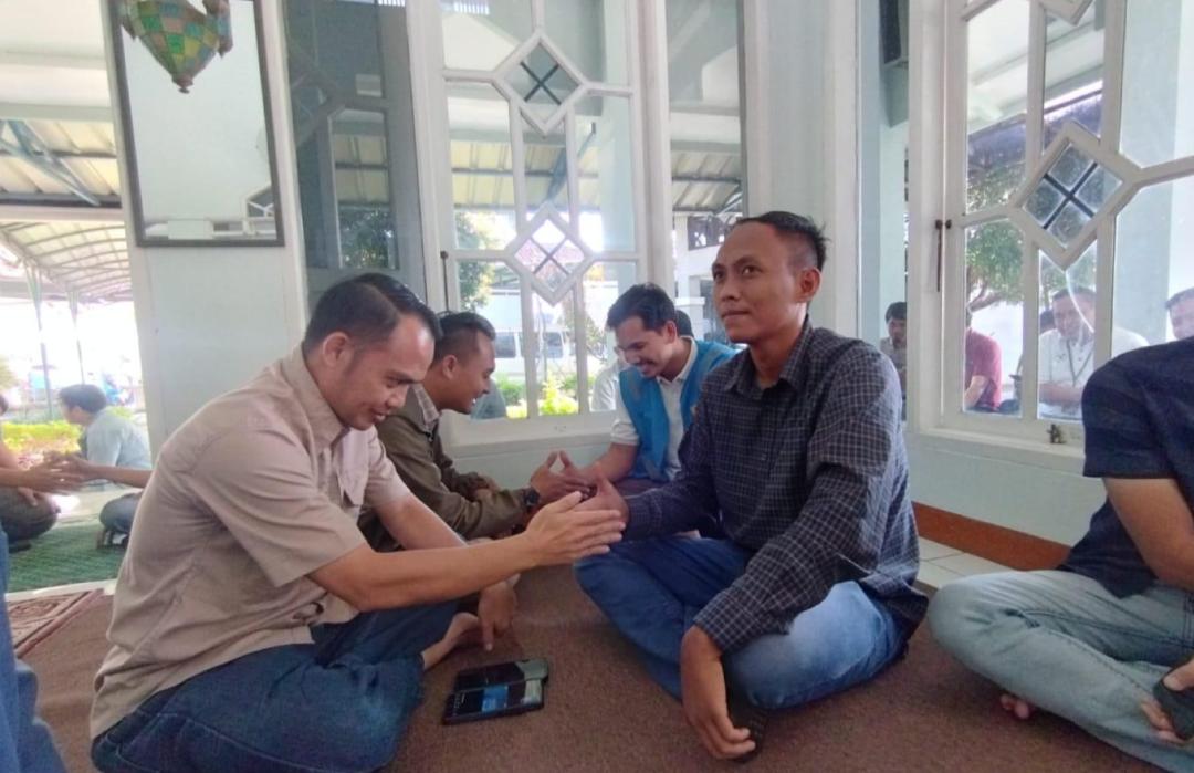 Karyawan PLN UP3 Cianjur Antusias Ikut Kajian dan Halalbihalal Bersama DT Peduli Cianjur