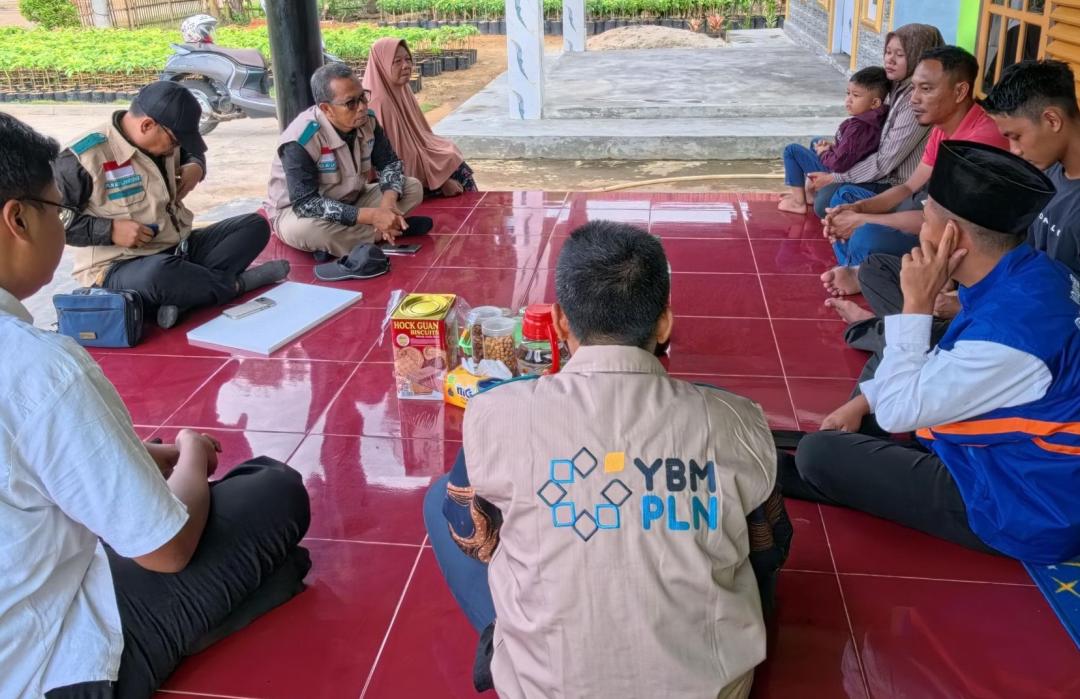 Dorong Pemberdayaan UMKM, YBM PLN dan DT Peduli Berikan Bantuan Usaha di Pekalongan Lampung Timur  