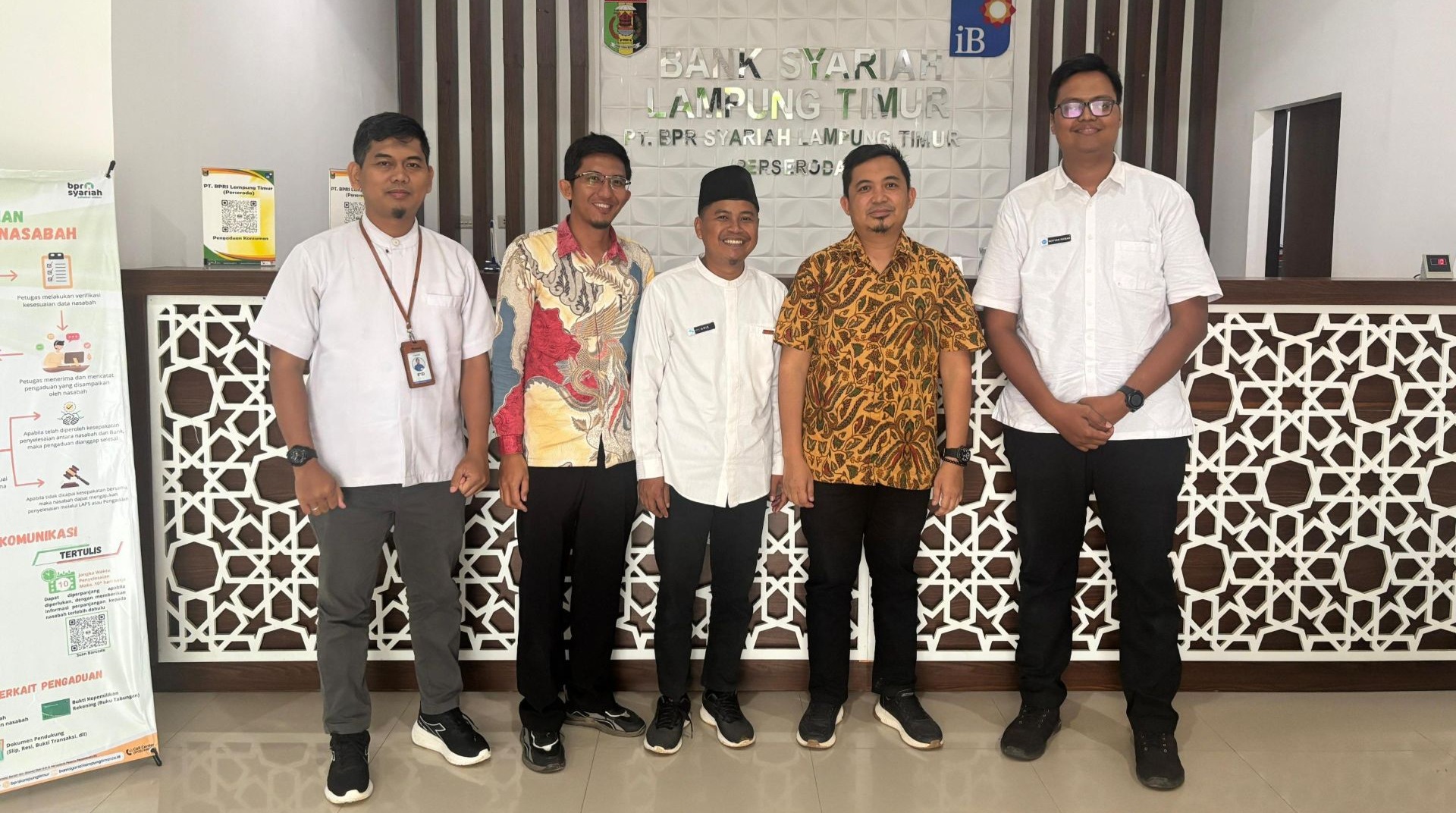 Perkuat Sinergi Kebaikan, DT Peduli Metro Kunjungi PT BPR Syariah Lampung Timur 