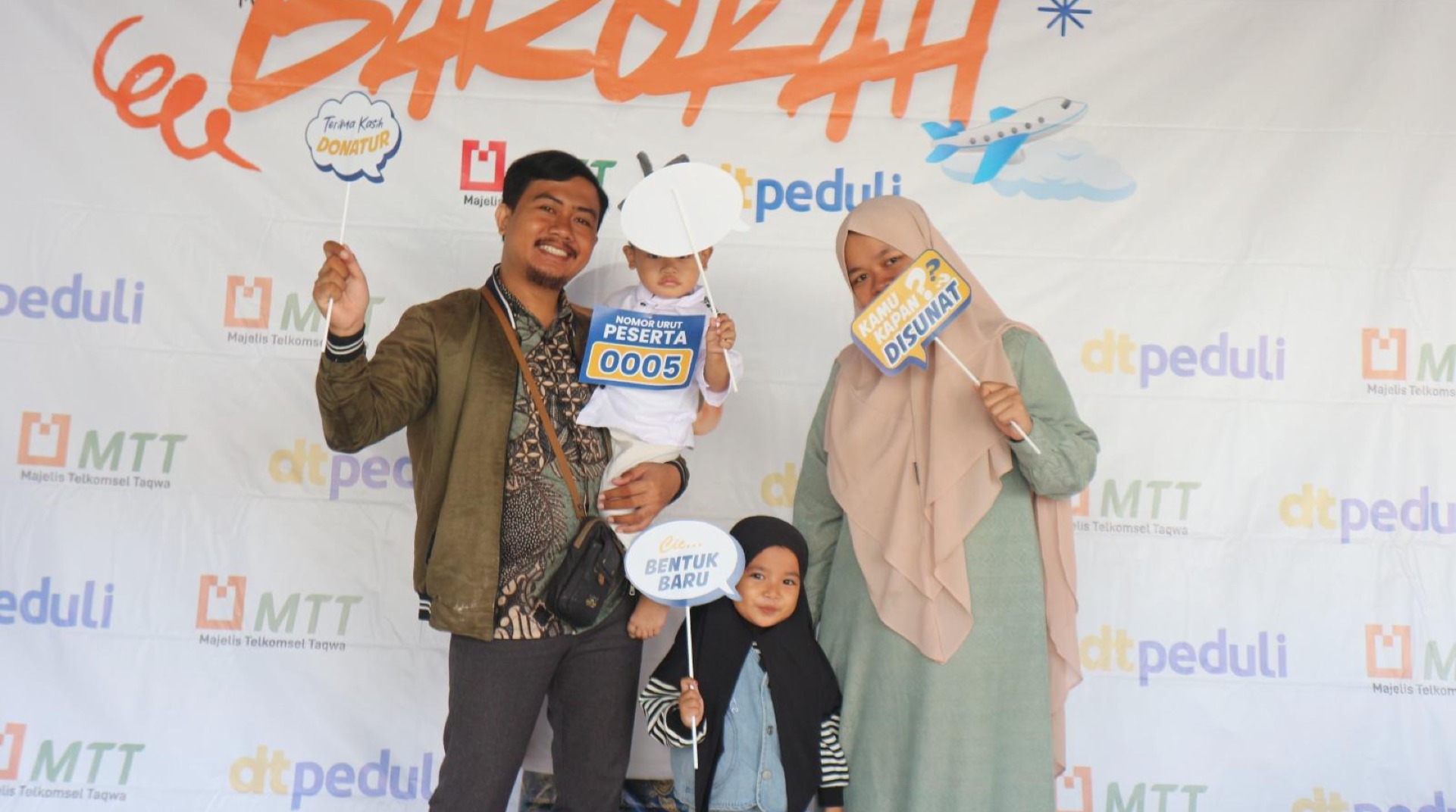 DT Peduli Cianjur Bersama Majelis Telkom Taqwa Gelar Khitan Barokah di Yayasan Baitun Nashri Al-Muyassar 