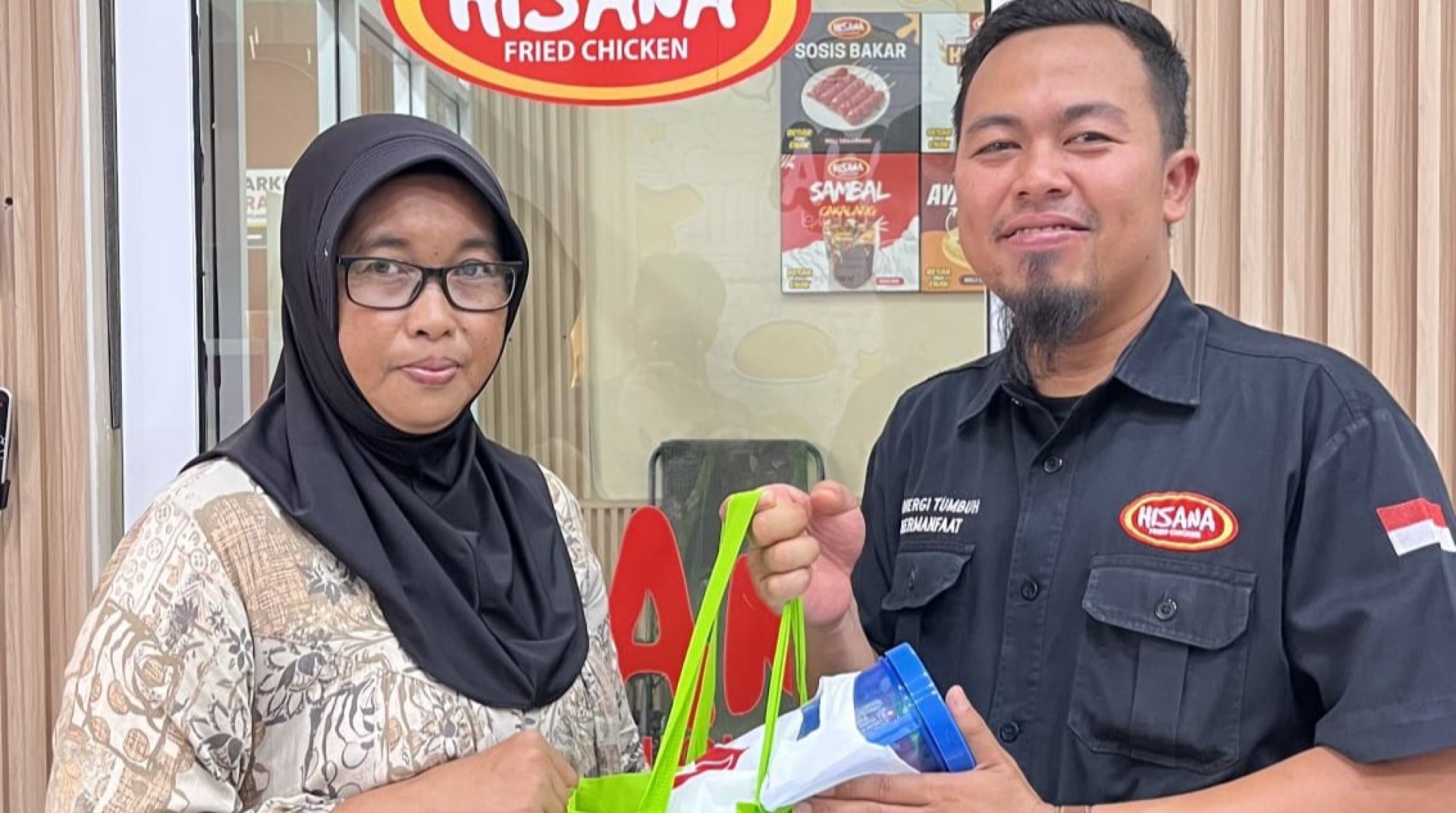 DT Peduli Sumut Kolaborasi dengan Hisana Fried Chicken dan PMI Gelar Donor Darah, Cek Kesehatan Gratis, serta Berbagi Bingkisan 