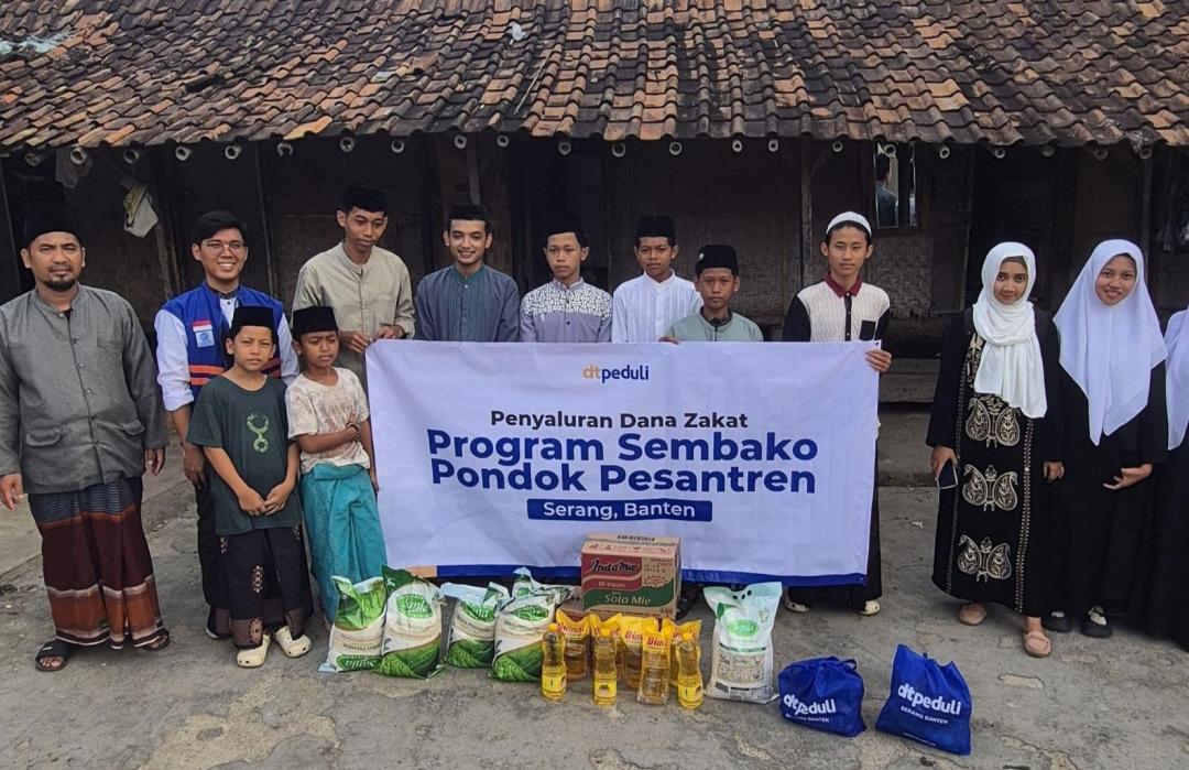 DT Peduli Serang Salurkan Sembako untuk Pesantren Riyadus Sa’adah