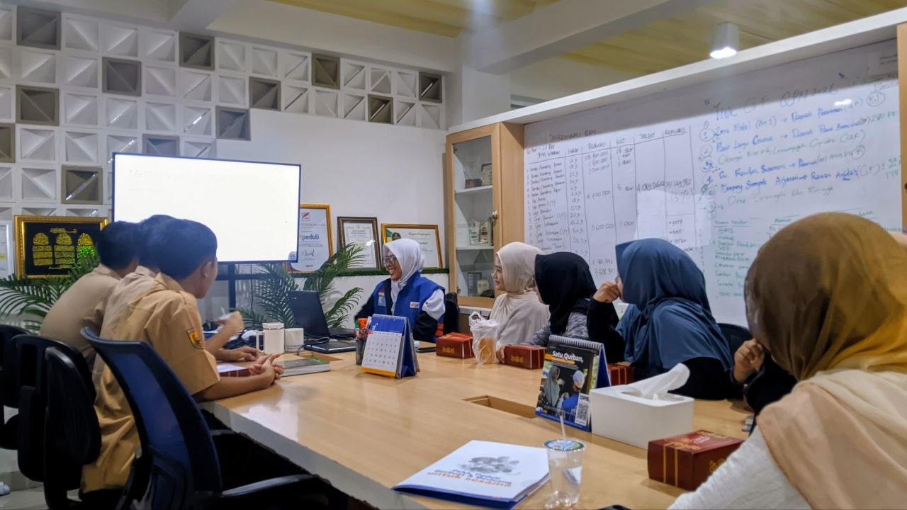 DT Peduli Bandung Gelar Pembinaan dengan Tema Kiat Mengelola Waktu yang Efektif dan Konsep Quranic Law of Attraction 