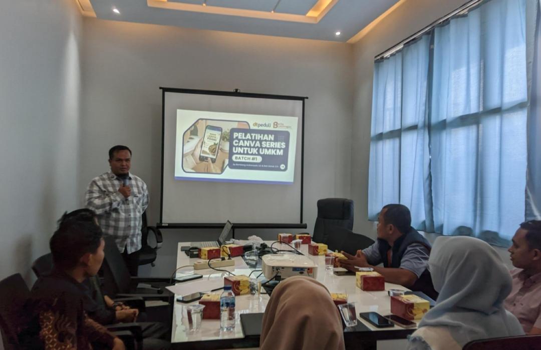 DT Peduli Lubuklinggau Gelar Pelatihan Canva Series 17 untuk Tingkatkan Daya Saing UMKM