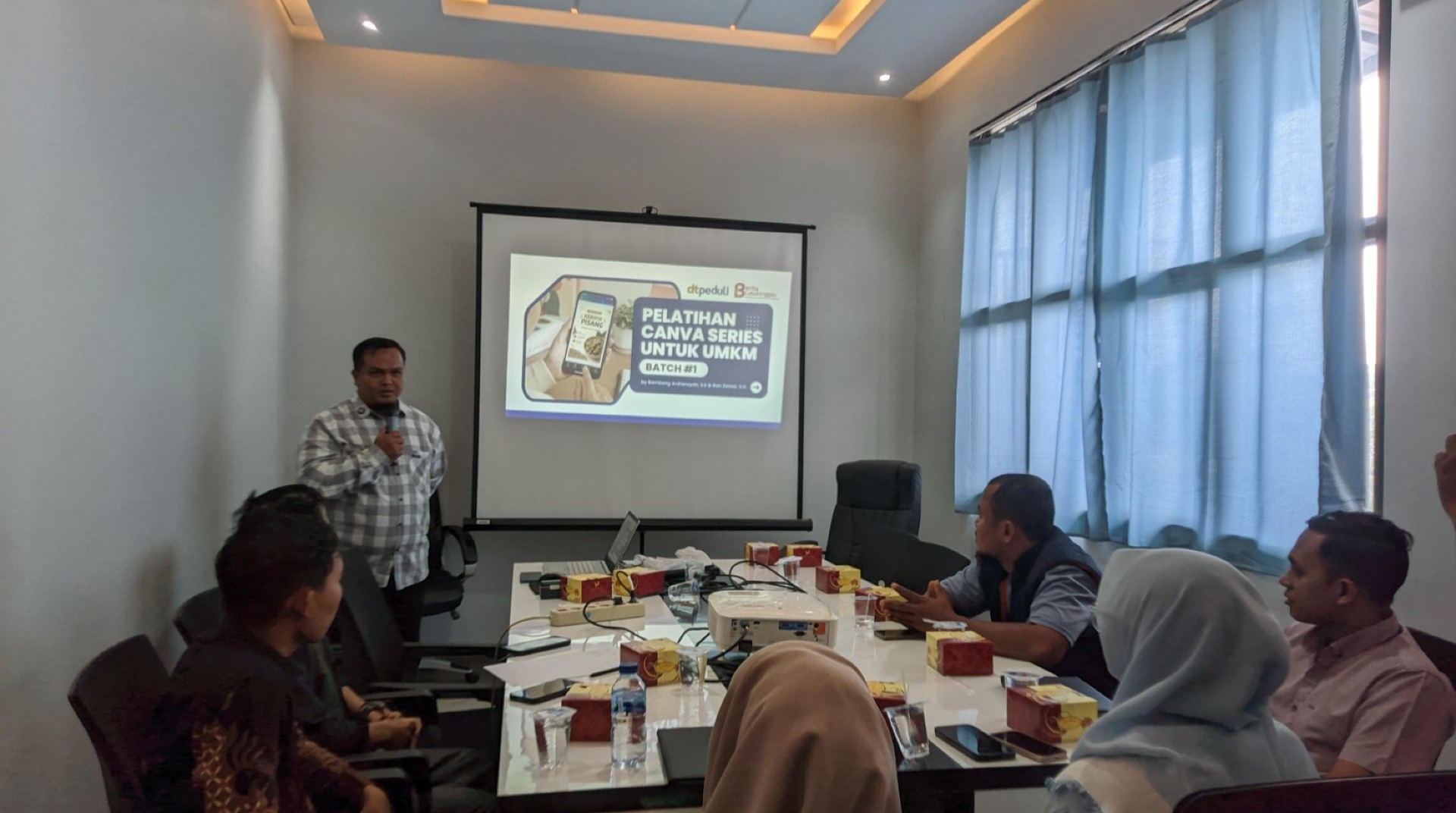 DT Peduli Lubuklinggau Gelar Pelatihan Canva Series 17 untuk Tingkatkan Daya Saing UMKM