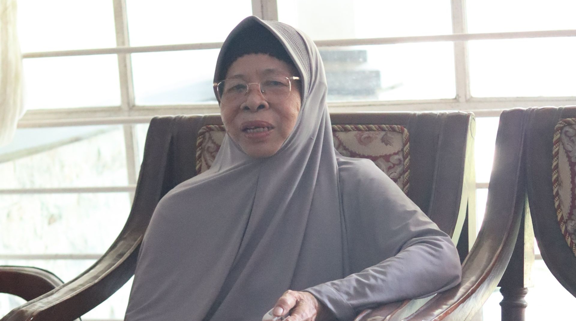 Kisah Bu Haji Aminah Temukan Ketenangan Hidup 
