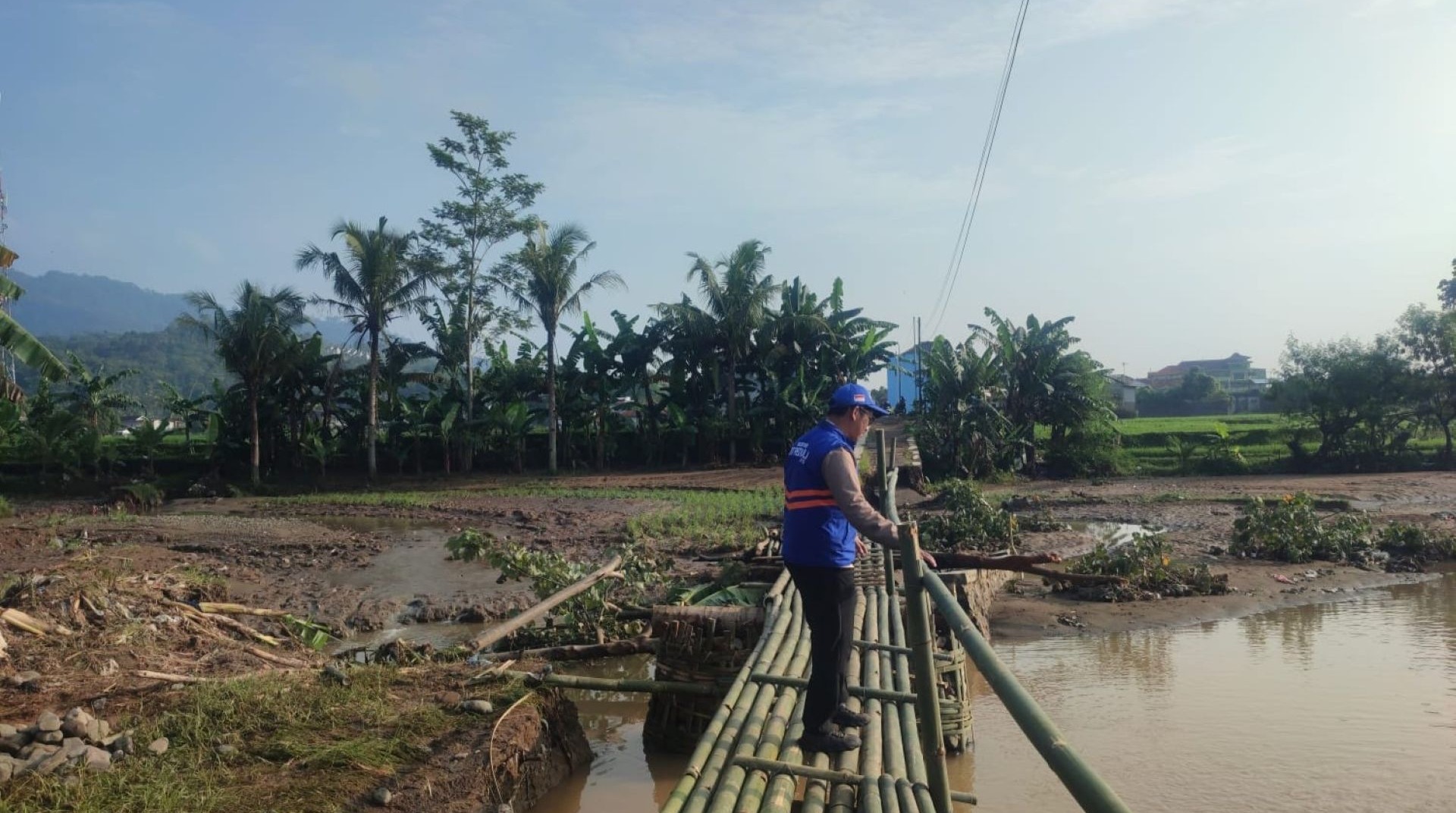 DT Peduli Lakukan Asesmen Lokasi Bencana Banjir Bandang Kampung Pasir Sireum  