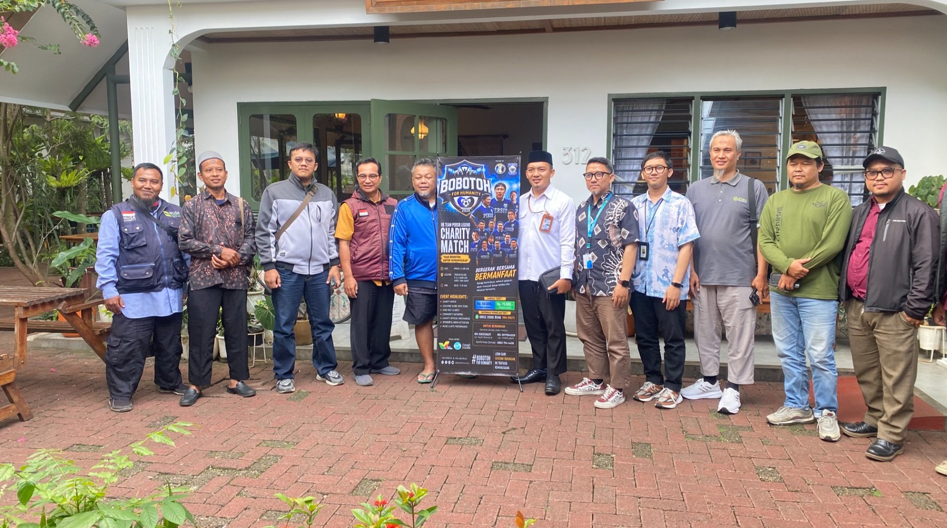DT Peduli Garut Bersama FOZ dan Republik Bobotoh Gaungkan “Bobotoh for Humanity” 