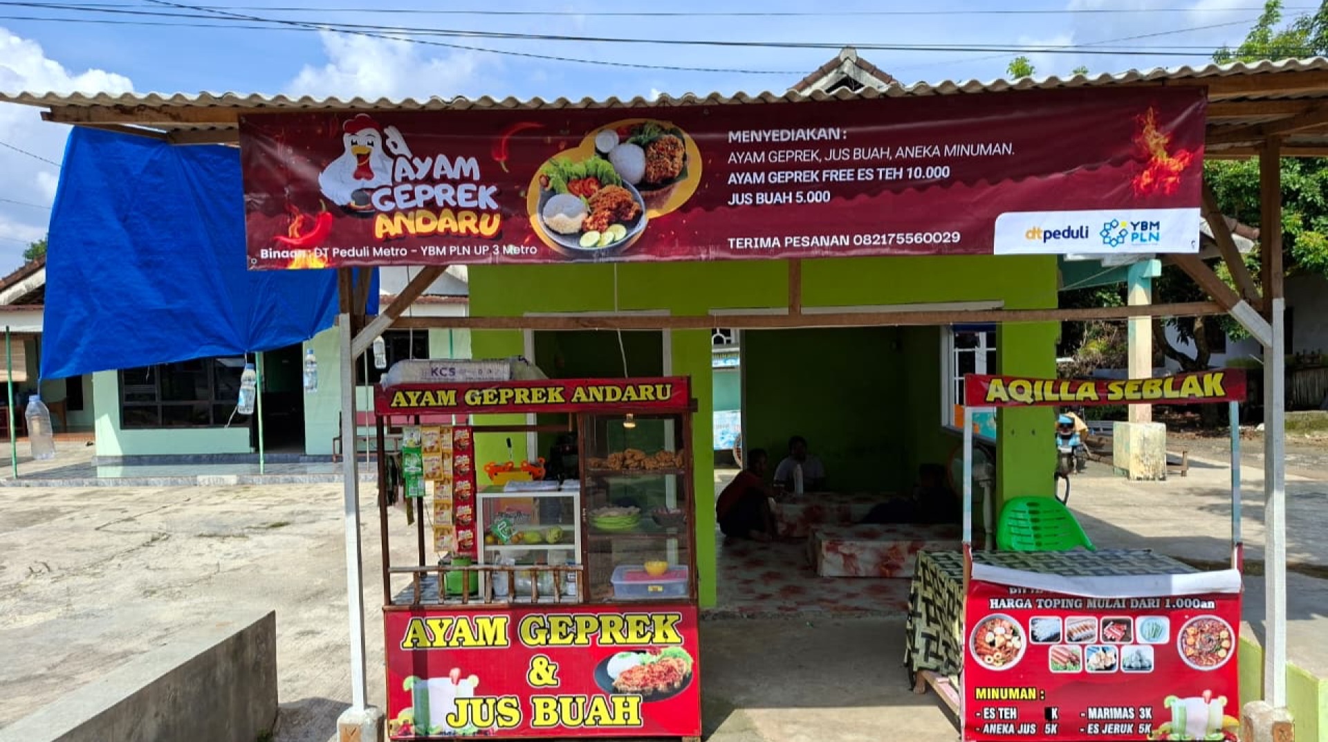 DT Peduli Metro dan YBM PLN Sinergi Bantu UMKM Ayam Geprek Andaru 